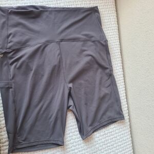 Fabletics Pureluxe Gray Athletic Shorts Women's Size XL